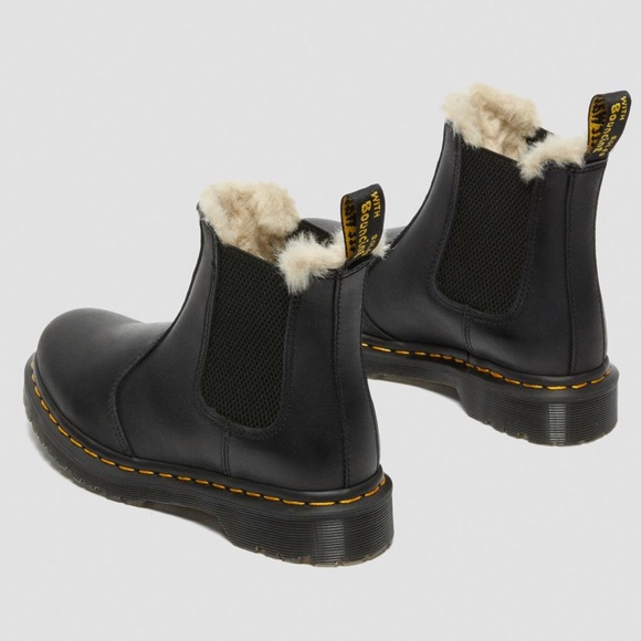 NWT Dr. Martens 2976 Faux Fur Lined Leather Chelsea in Black Burnished Wyoming - Picture 6 of 15